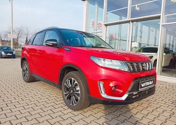 Suzuki Vitara cena 120590 przebieg: 5, rok produkcji 2024 z Szczebrzeszyn małe 191